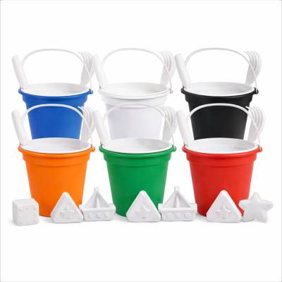 Baldinho de Praia com Peneira, Pá e Rastelo e 4 Formas