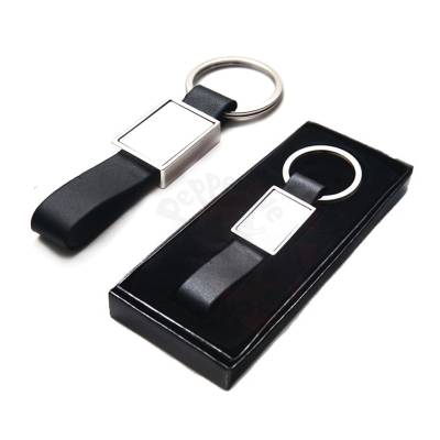Chaveiro de Couro Sintético com Detalhe em Metal 8,5 x 2,1 cm Personalizado