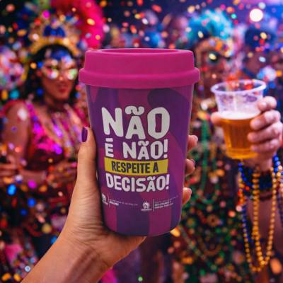 Copo Plástico 350ml com Tampa Personalizado