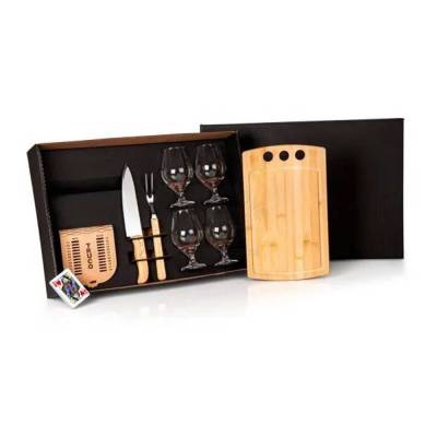 Kit Churrasco, Cerveja e Truco - 8 Peças com Jogo De Baralho Personalizado