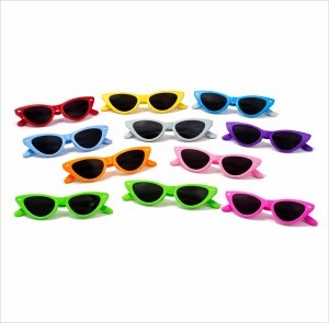 Óculos de Sol Modelo Gatinho com Proteção UV 400 Personalizado